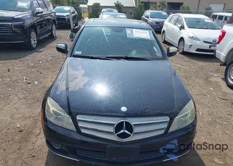 2009 Mercedes-Benz C 300 Sport 4Matic z USA, uszkodzony, nr VIN WDDGF81X99F199525